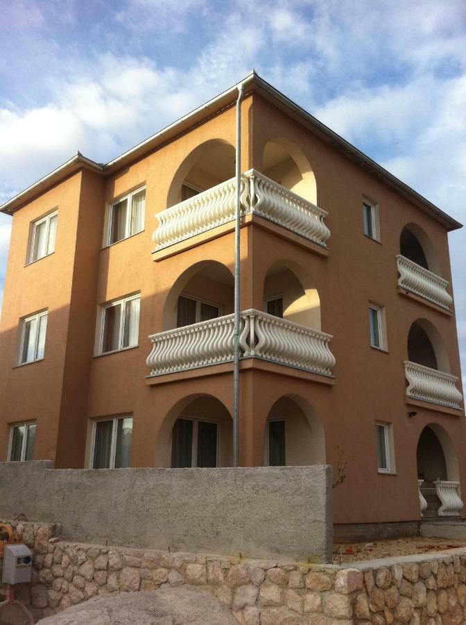 Apartments Mara Новий Винодольський Екстер'єр фото